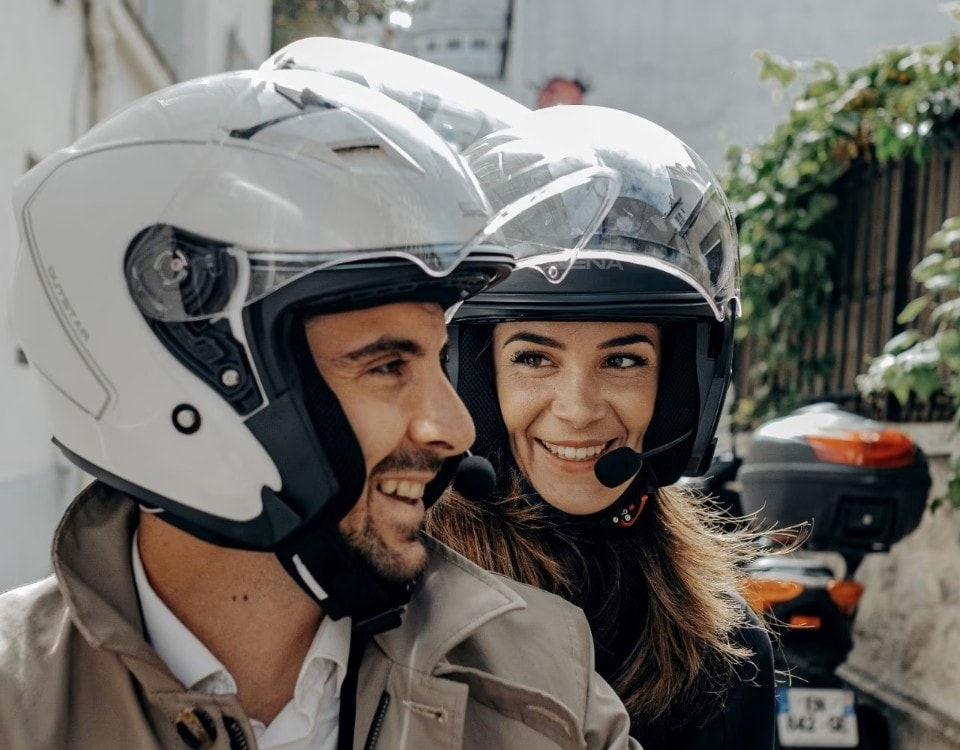 Caschi con Bluetooth integrato: come scegliere per una comunicazione efficiente 