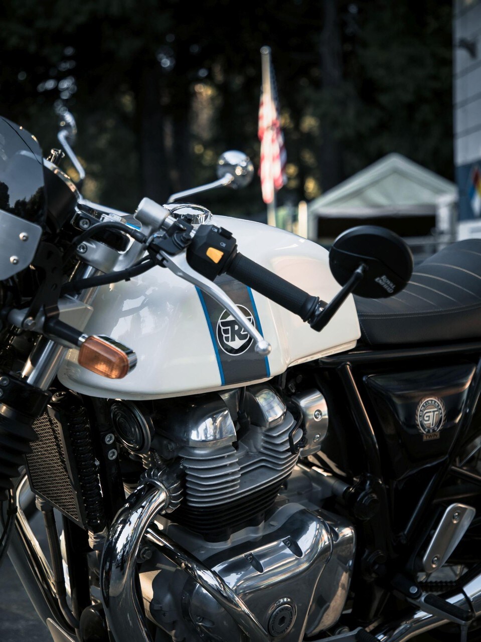 Royal Enfield: Interceptor e Continental GT 650, le foto