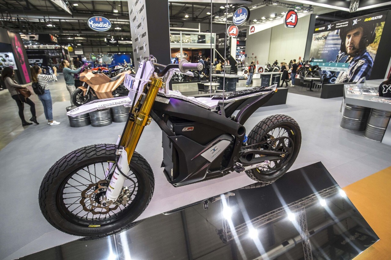 Lo stand di Dueruote a EICMA 2018
