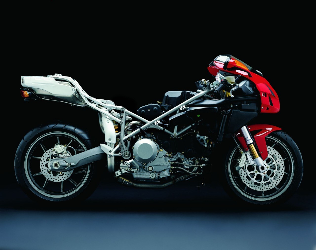 Moto da riscoprire: vi ricordate la Ducati 999? 