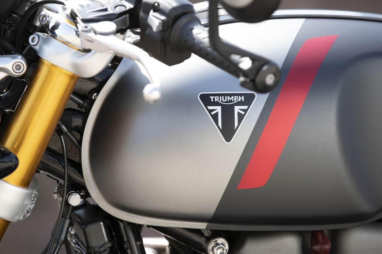 Triumph Thruxton RS: più sportiva