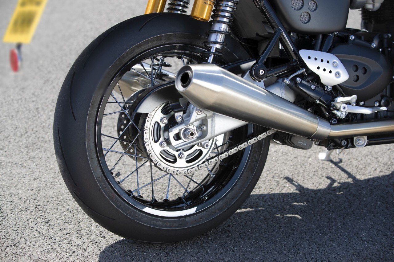 Triumph Thruxton RS: più sportiva