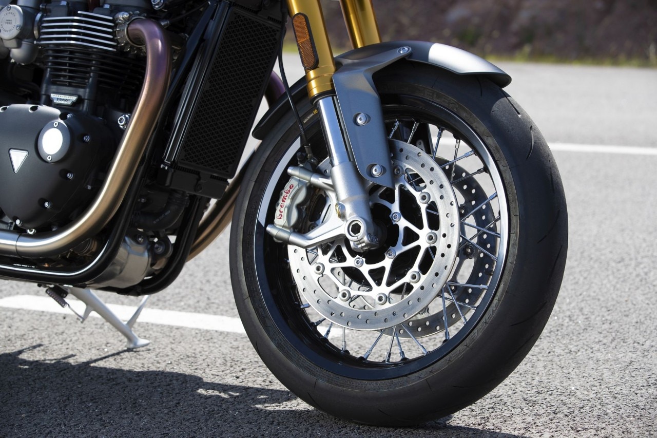 Triumph Thruxton RS: più sportiva