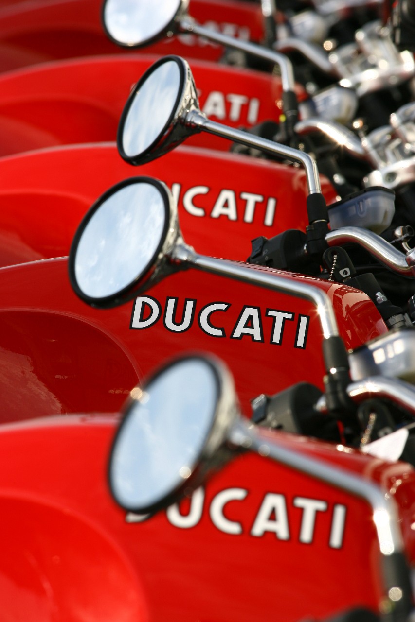 Ducati GT 1000: salto nel tempo