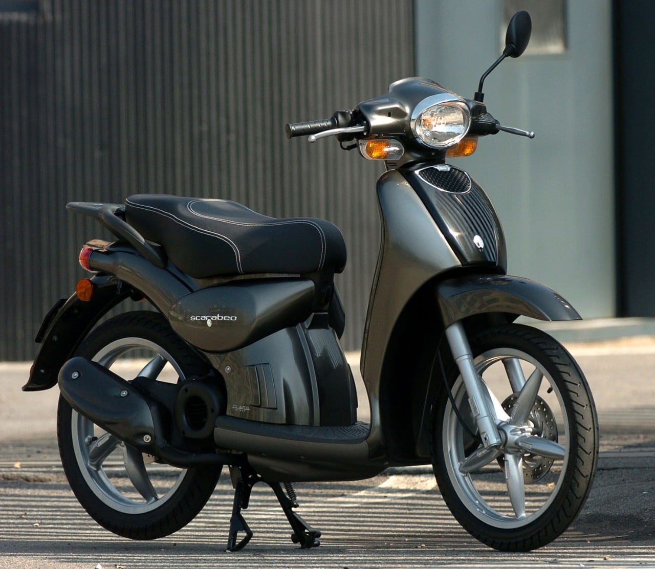 Aprilia Scarabeo: i primi bozzetti, tutti i modelli, le pubblicità 