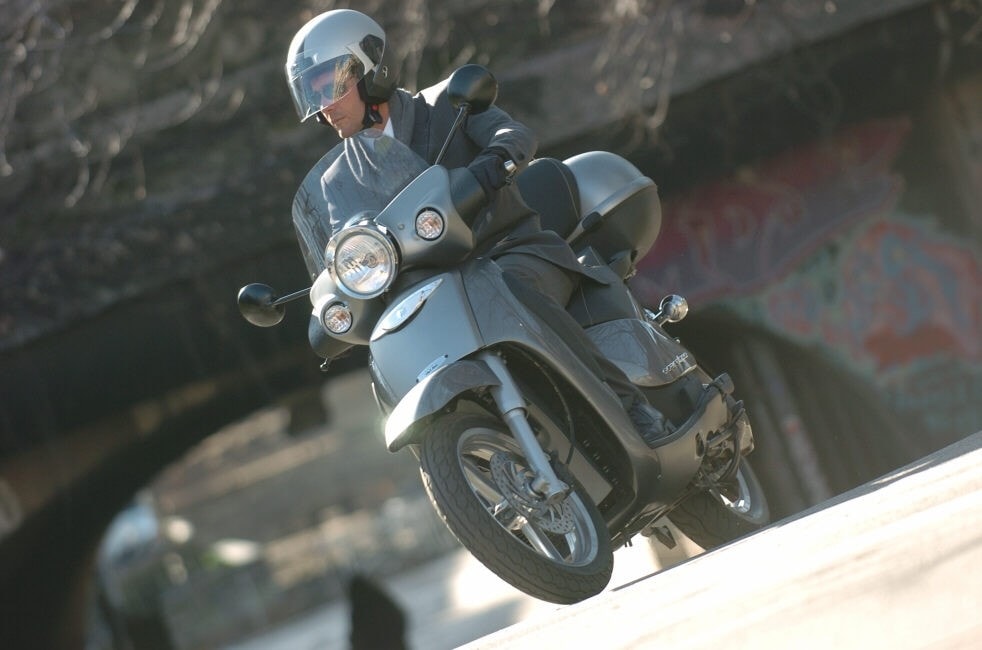 Aprilia Scarabeo: i primi bozzetti, tutti i modelli, le pubblicità 