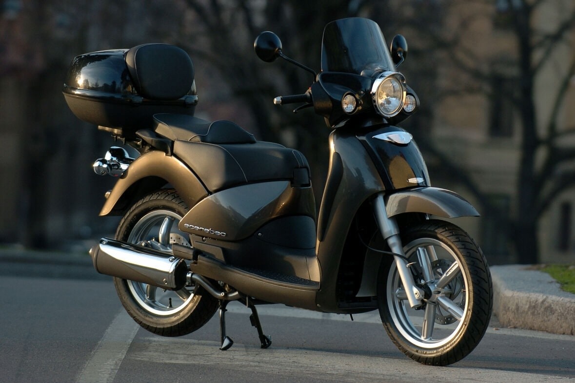 Aprilia Scarabeo: i primi bozzetti, tutti i modelli, le pubblicità 