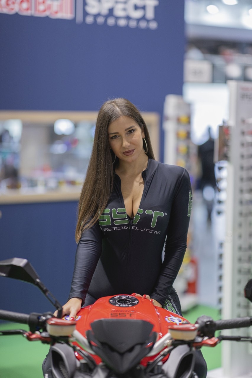 EICMA 2022: le RAGAZZE del Salone