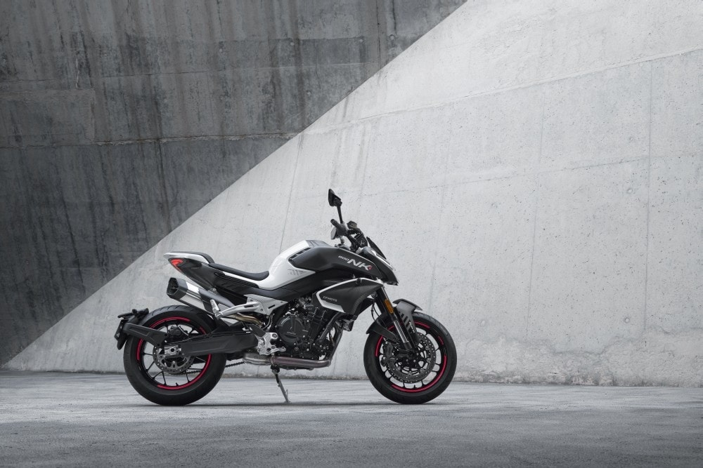 CFMoto 800NK: tutte le immagini 