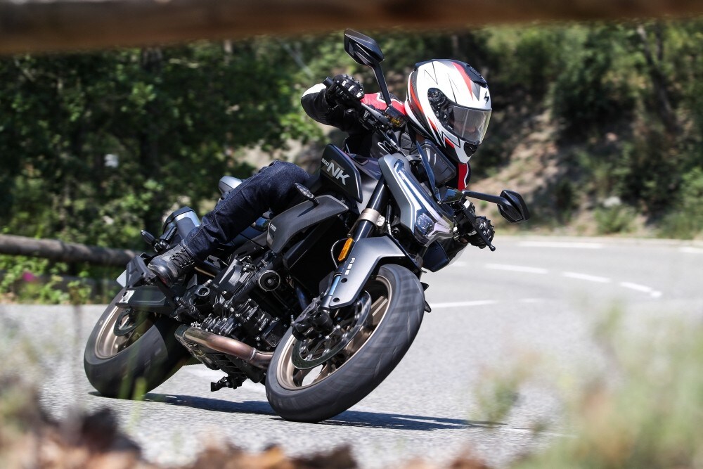 CFMoto 800NK: tutte le immagini 