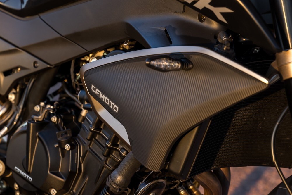 CFMoto 800NK: tutte le immagini 