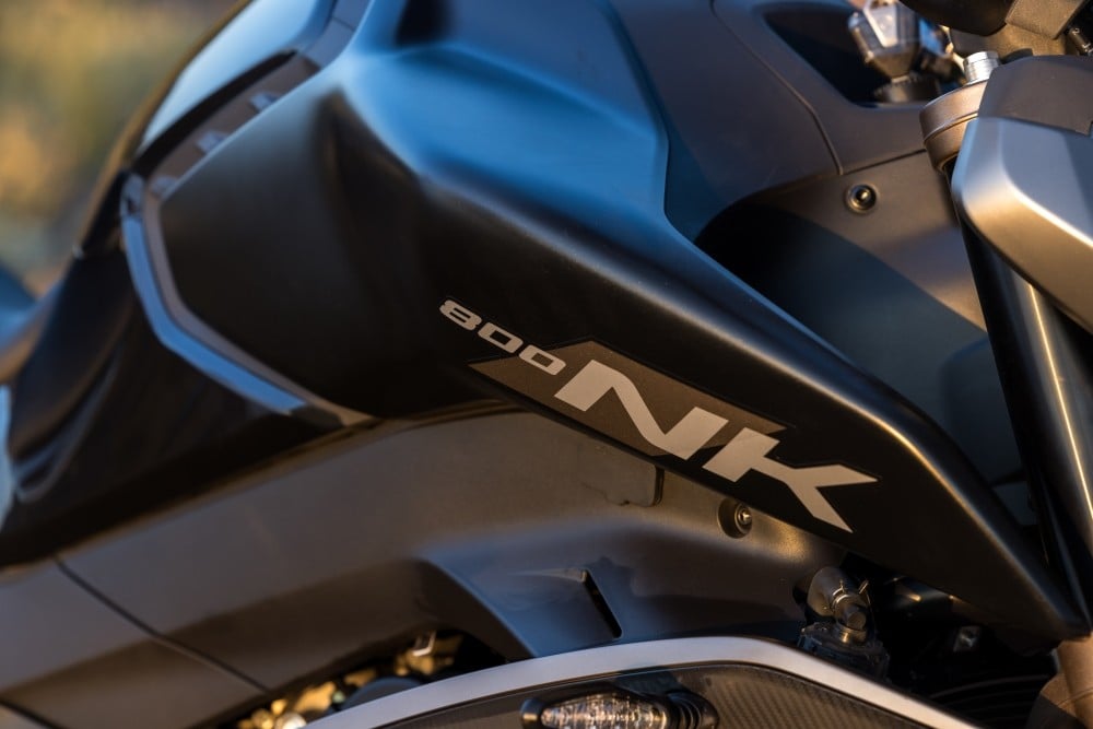 CFMoto 800NK: tutte le immagini 