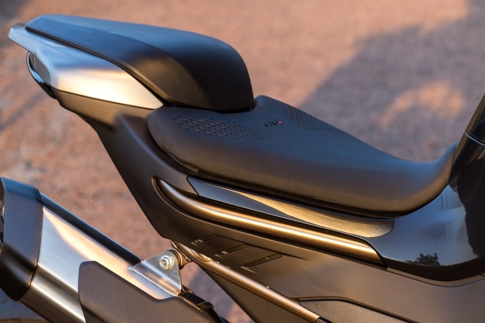 CFMoto 800NK: tutte le immagini 