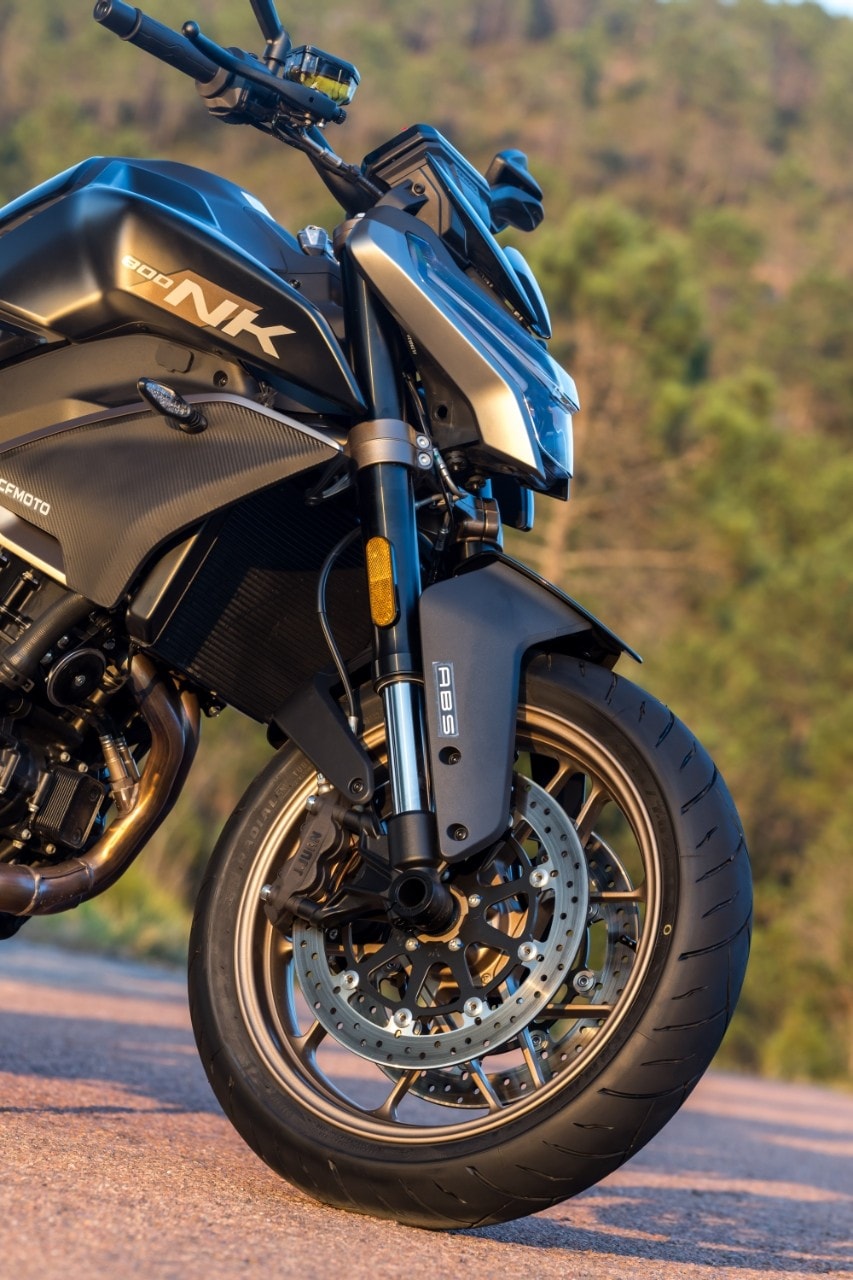 CFMoto 800NK: tutte le immagini 