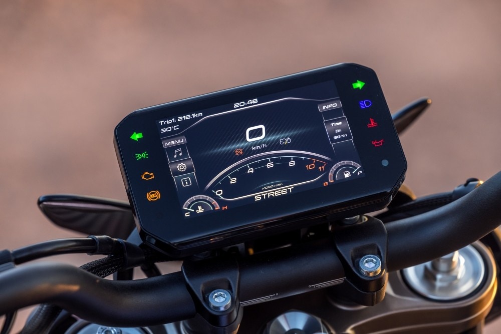 CFMoto 800NK: tutte le immagini 