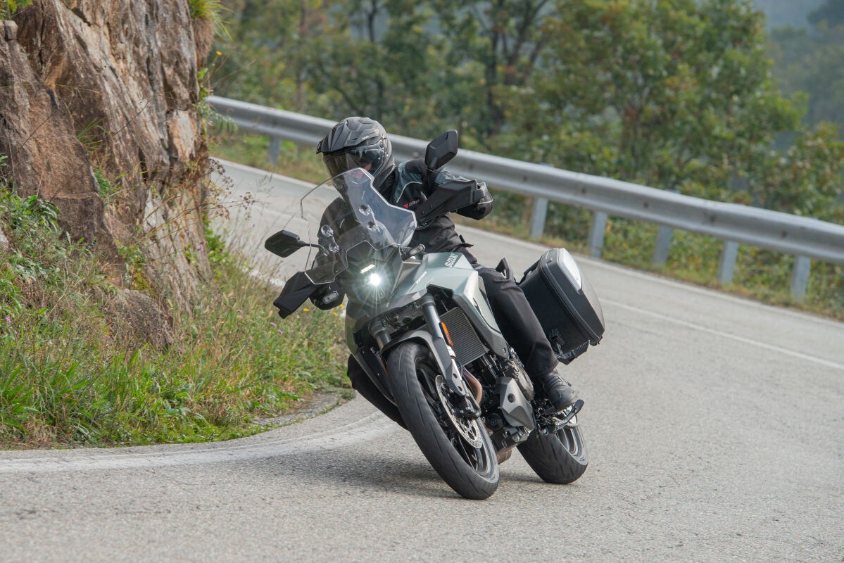 Suzuki V-Strom 800 SE: tutte le immagini