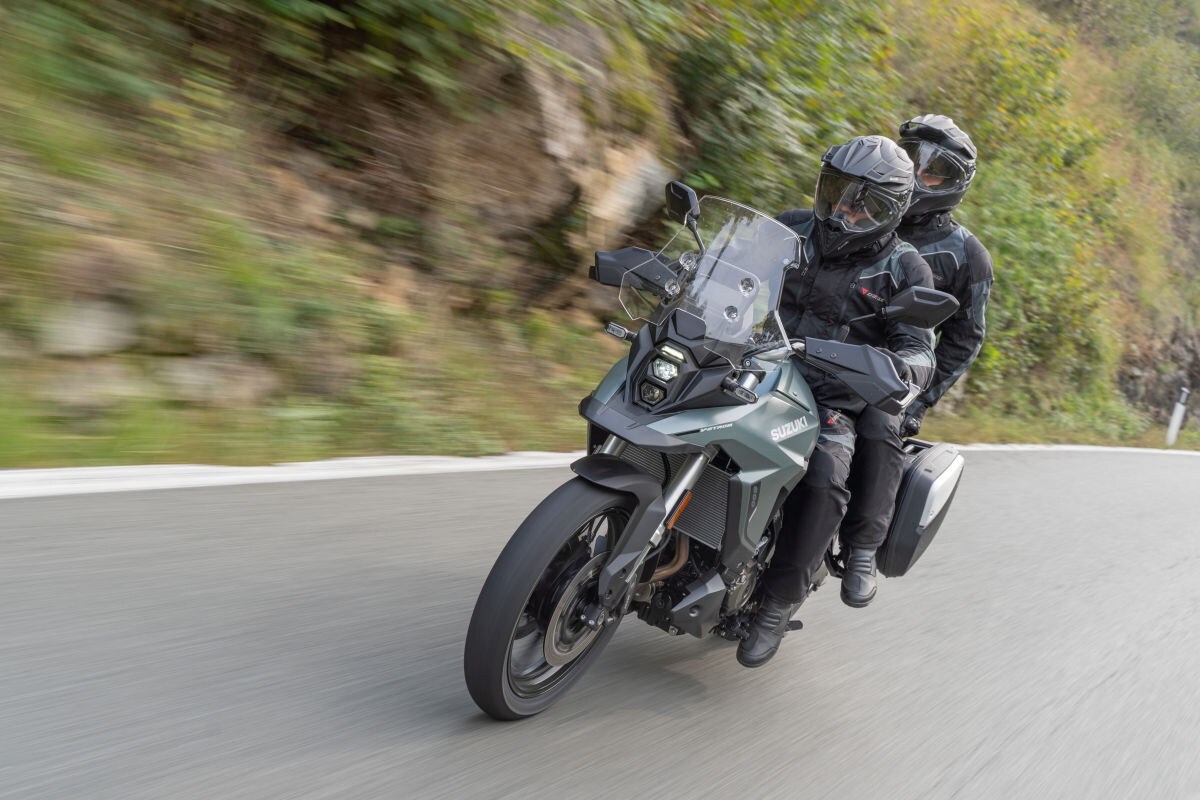 Suzuki V-Strom 800 SE: tutte le immagini
