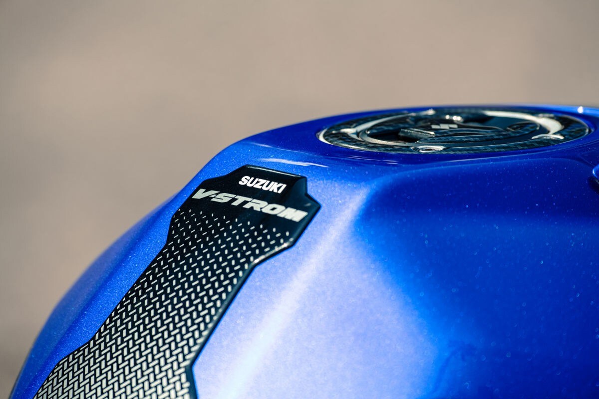 Suzuki V-Strom 800 SE: tutte le immagini