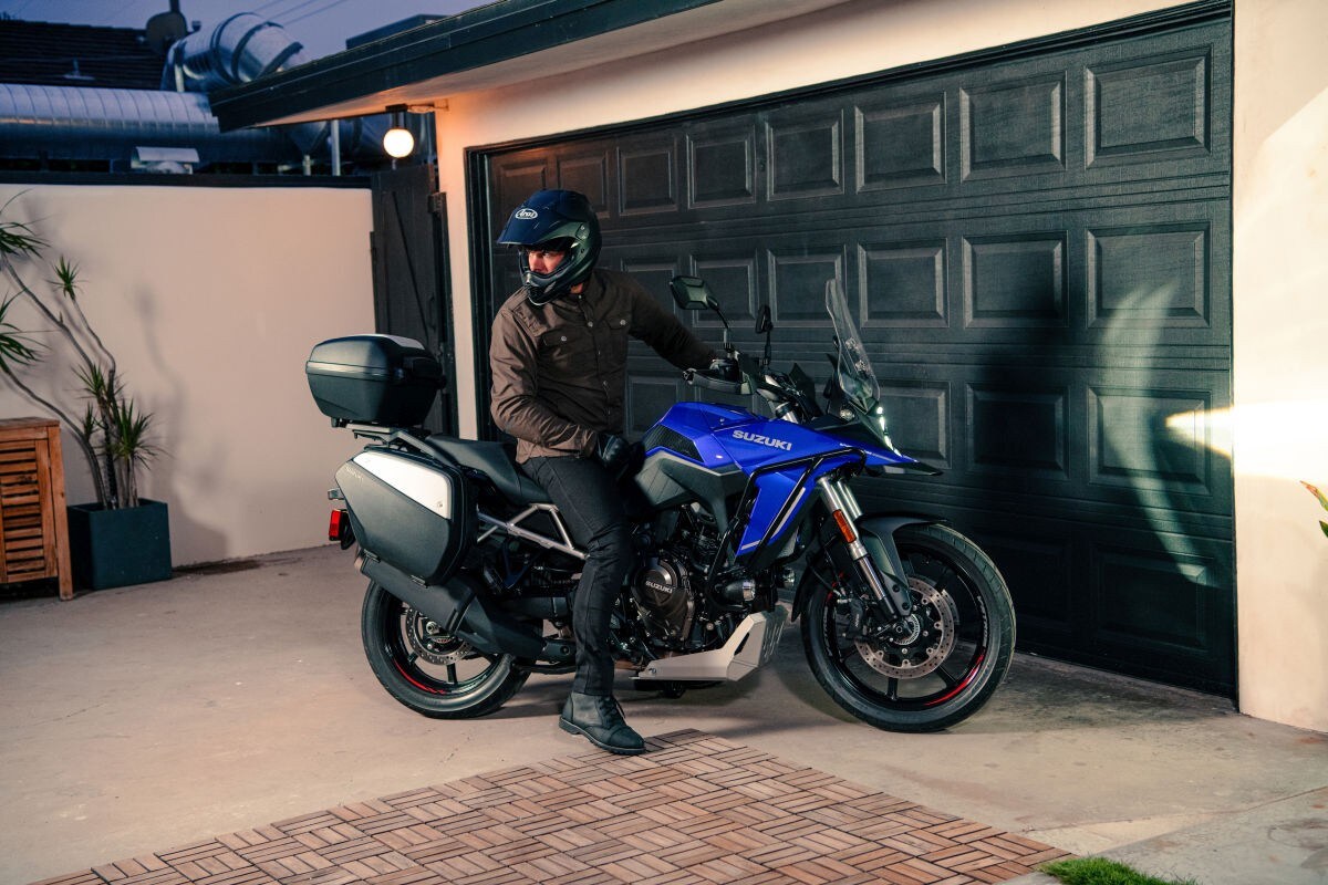 Suzuki V-Strom 800 SE: tutte le immagini