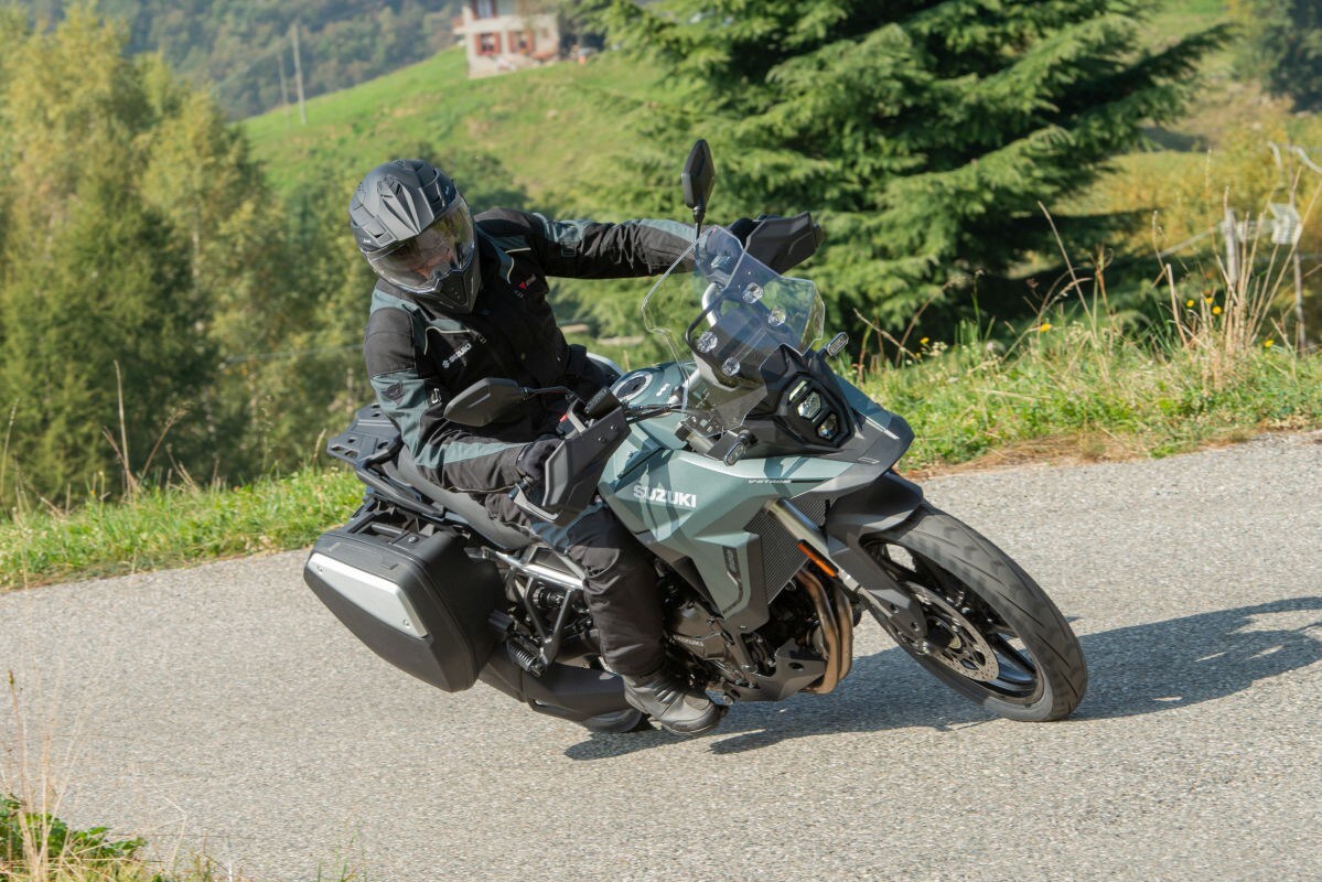 Suzuki V-Strom 800 SE: tutte le immagini