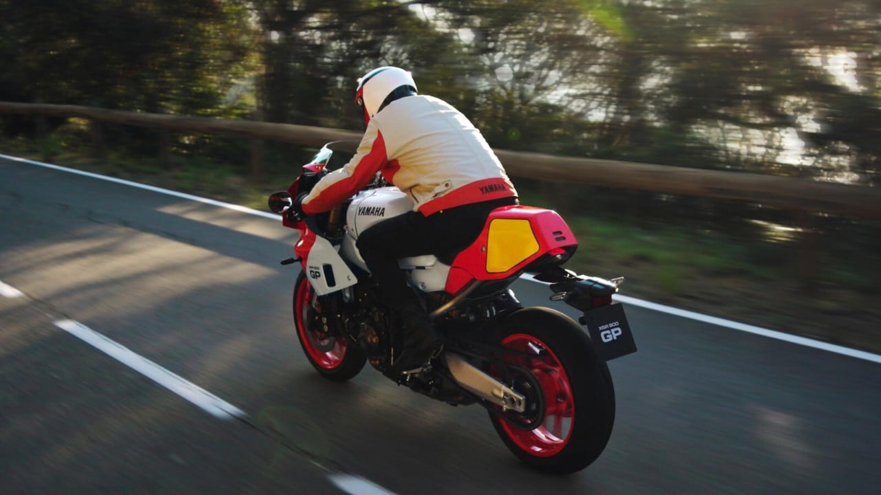 Yamaha XSR900 GP: tutte le immagini