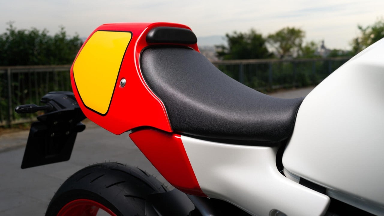 Yamaha XSR900 GP: tutte le immagini