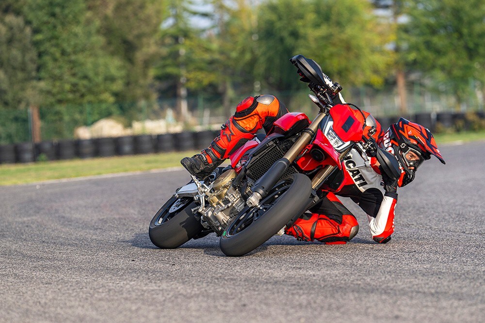 Ducati Hypermotard 698 Mono: tutte le immagini