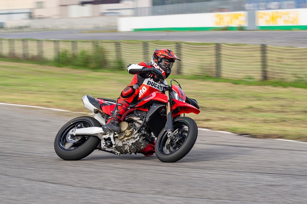 Ducati Hypermotard 698 Mono: tutte le immagini