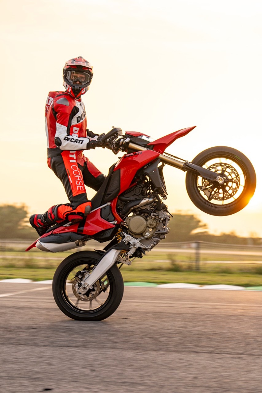 Ducati Hypermotard 698 Mono: tutte le immagini
