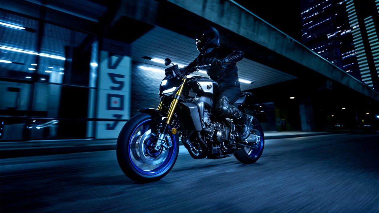 Yamaha MT-09 SP 2024: tutte le immagini