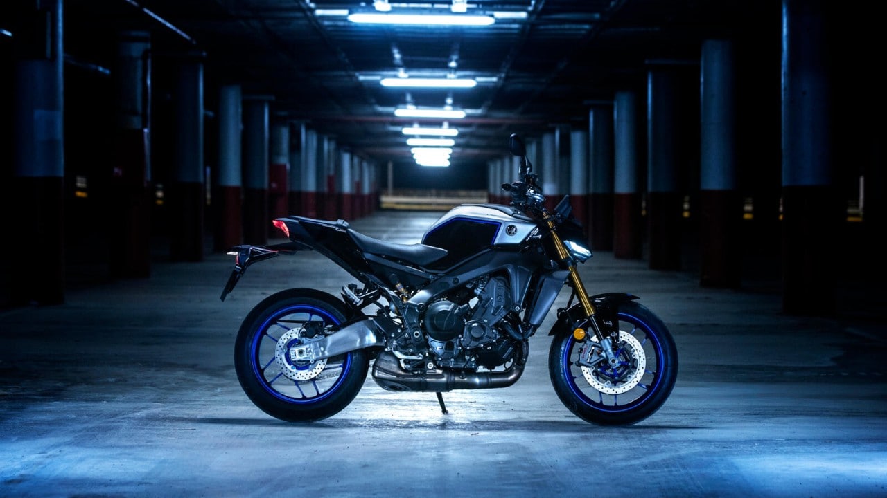 Yamaha MT-09 SP 2024: tutte le immagini