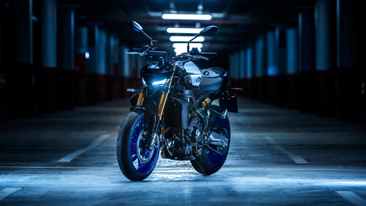 Yamaha MT-09 SP 2024: tutte le immagini
