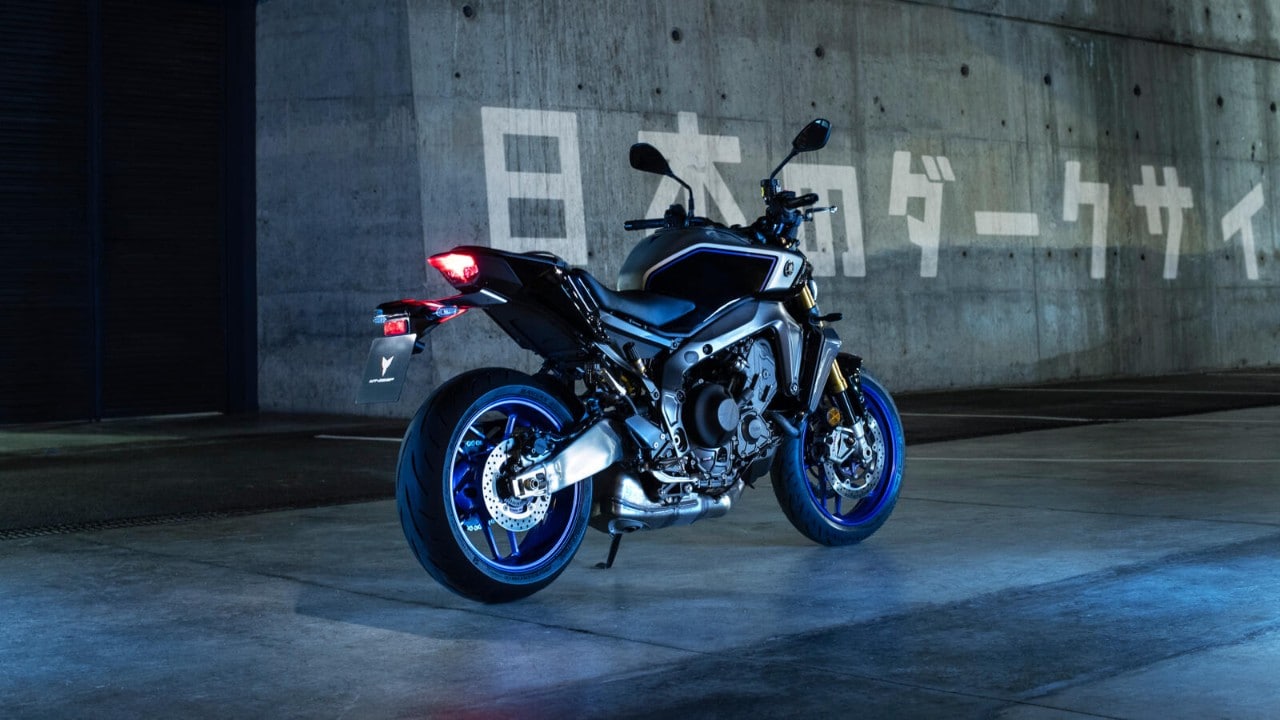 Yamaha MT-09 SP 2024: tutte le immagini