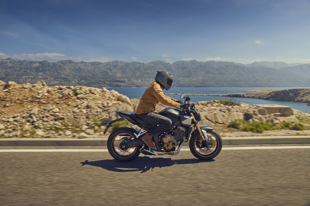 Honda CB650R: tutte le immagini