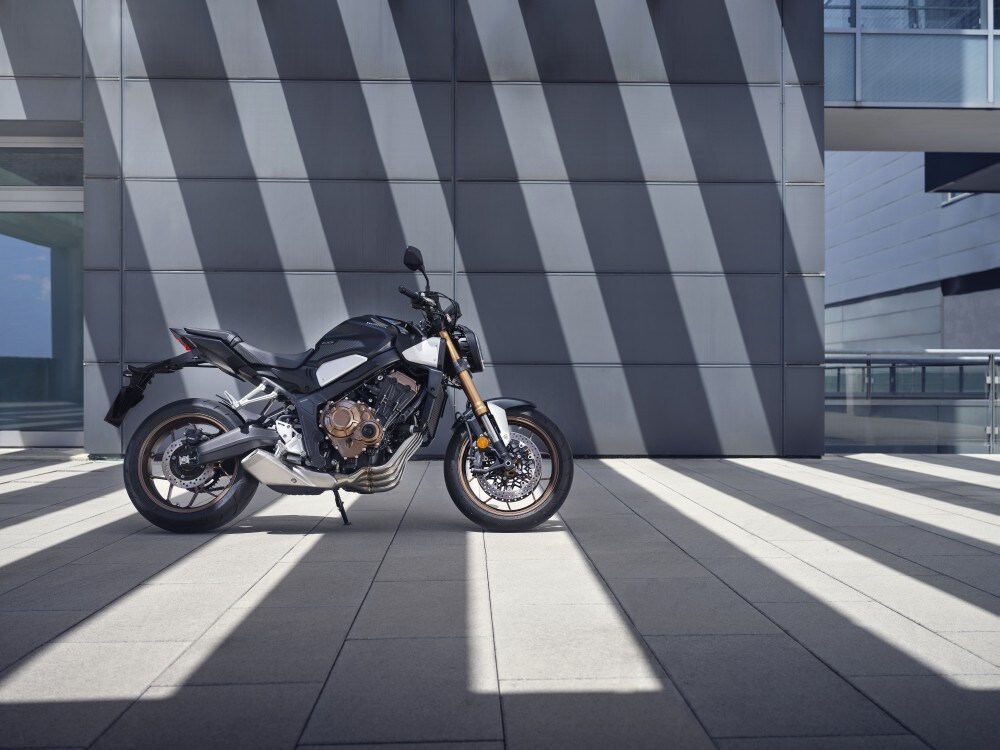 Honda CB650R: tutte le immagini