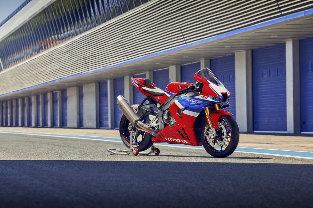Honda CBR1000RR-R Fireblade: tutte le immagini