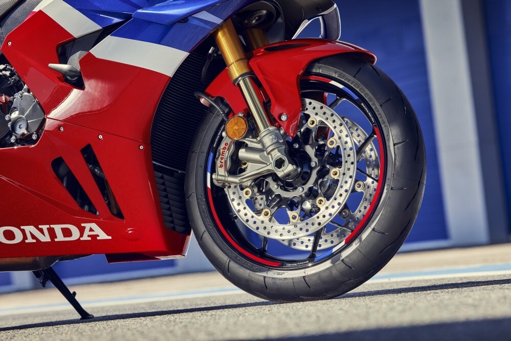 Honda CBR1000RR-R Fireblade: tutte le immagini