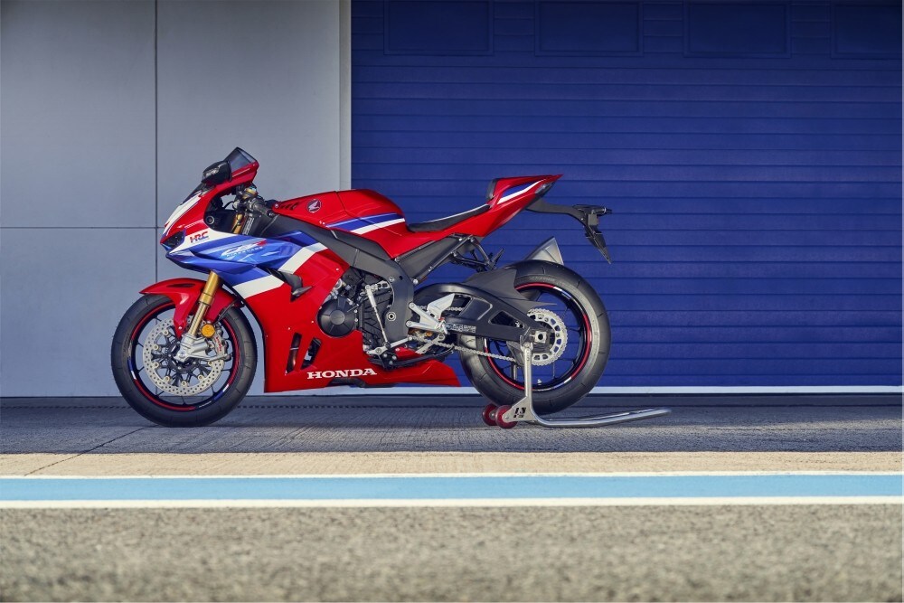Honda CBR1000RR-R Fireblade: tutte le immagini