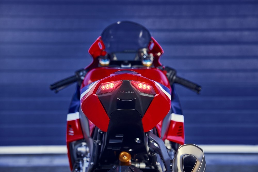 Honda CBR1000RR-R Fireblade: tutte le immagini