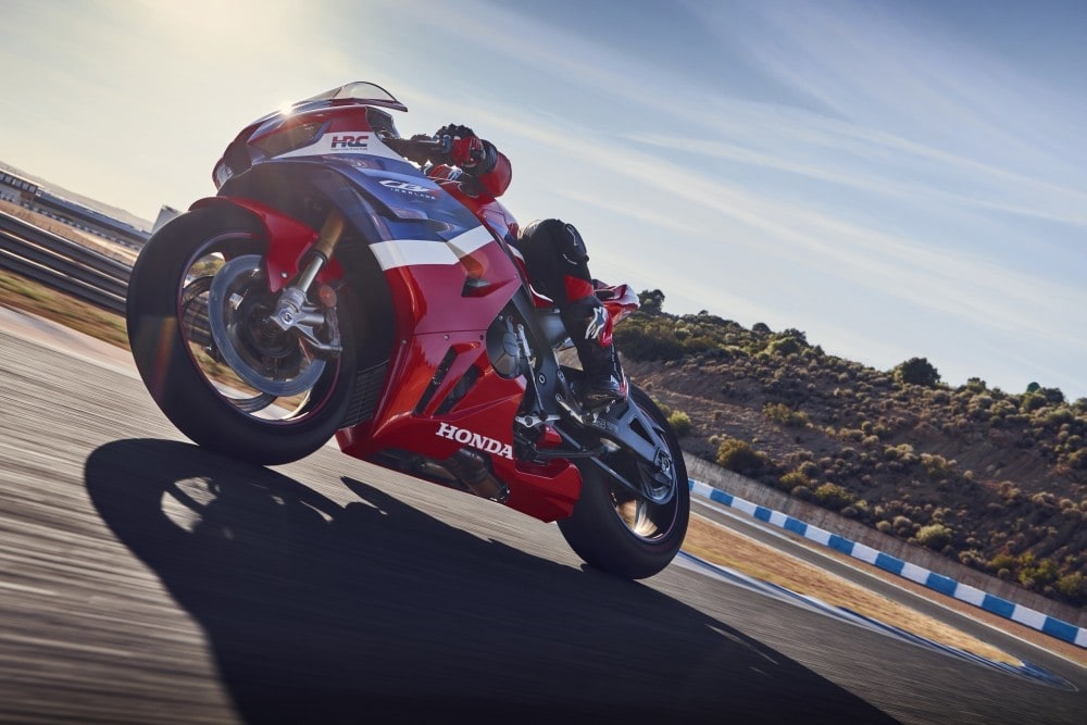 Honda CBR1000RR-R Fireblade: tutte le immagini