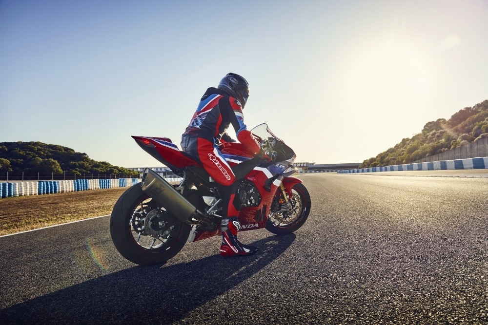 Honda CBR1000RR-R Fireblade: tutte le immagini