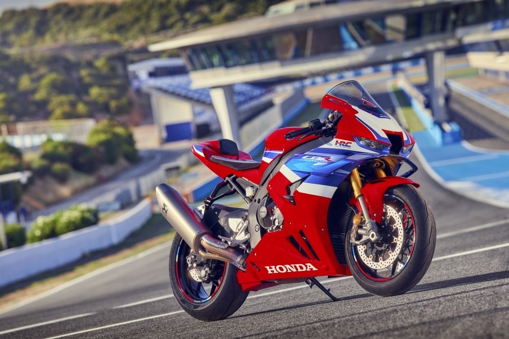Honda CBR1000RR-R Fireblade: tutte le immagini