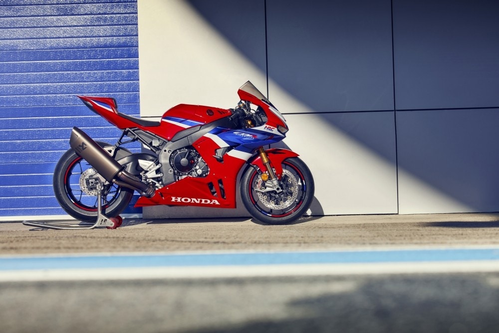 Honda CBR1000RR-R Fireblade: tutte le immagini