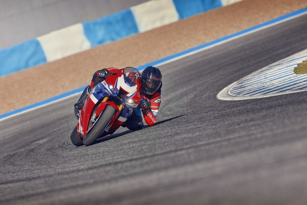 Honda CBR1000RR-R Fireblade: tutte le immagini