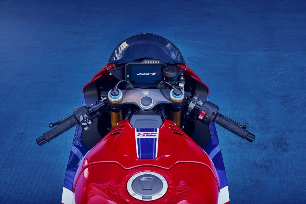 Honda CBR1000RR-R Fireblade: tutte le immagini