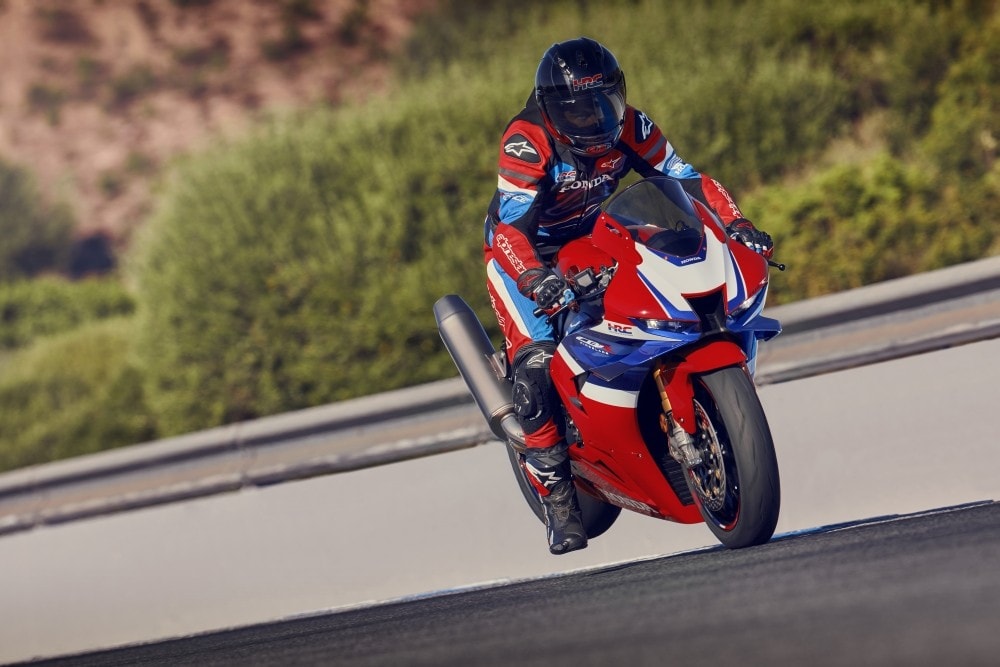 Honda CBR1000RR-R Fireblade: tutte le immagini