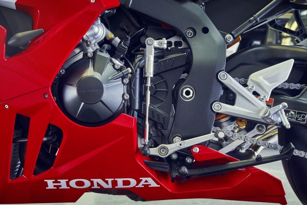 Honda CBR1000RR-R Fireblade: tutte le immagini