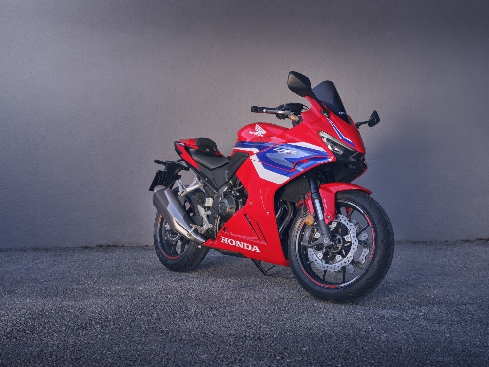 Honda CBR500R: tutte le immagini
