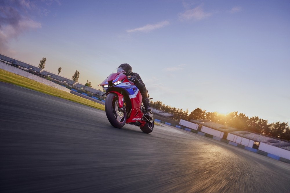 Honda CBR600RR: tutte le immagini