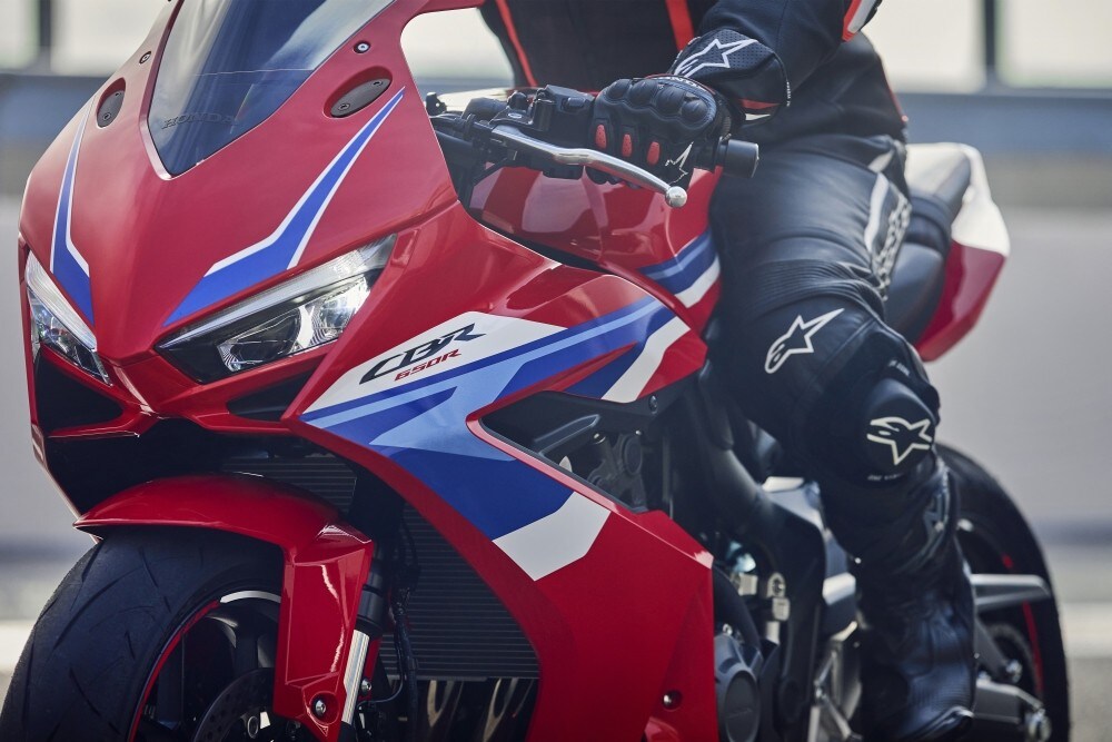 Honda CBR650R: tutte le immagini